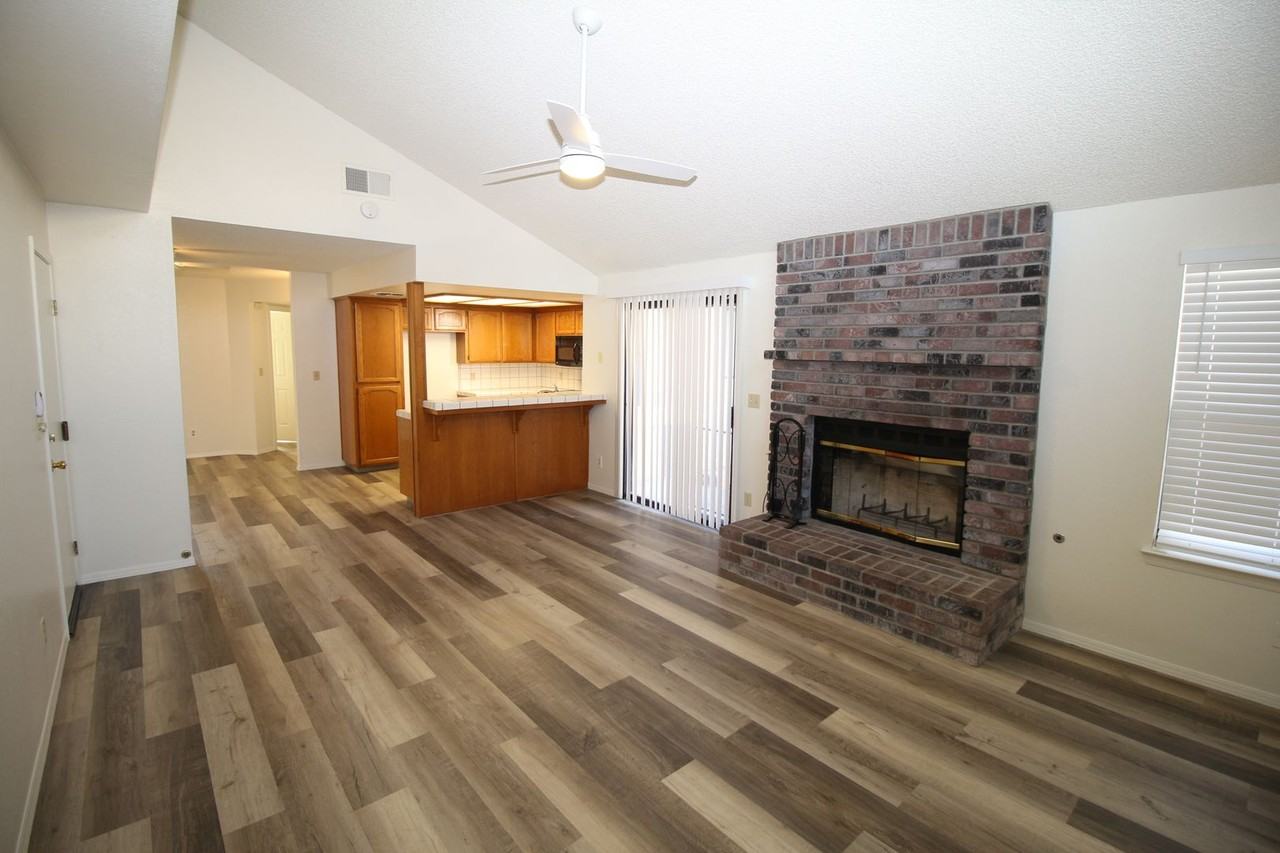 5110 W Kadota Ave - Photo 5 of 16