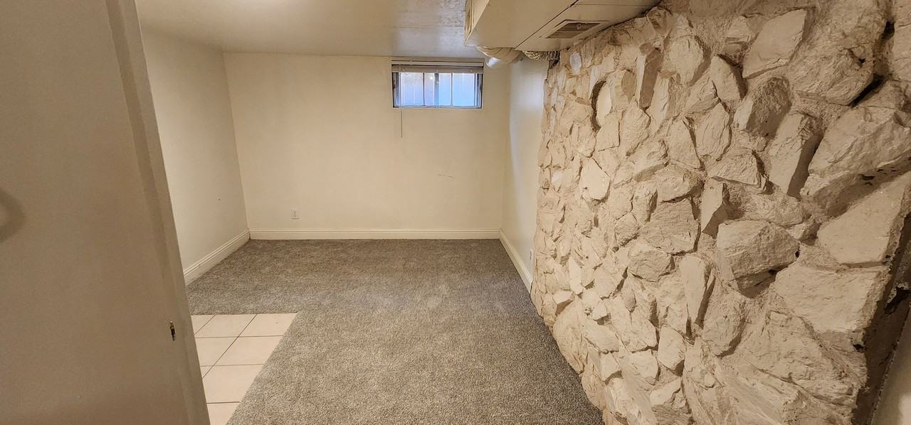 176 Willard Ave - Photo 6 of 10