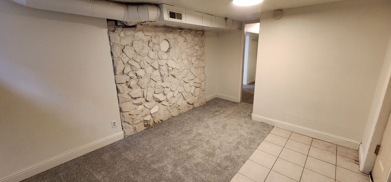 176 Willard Ave - Photo 7 of 10