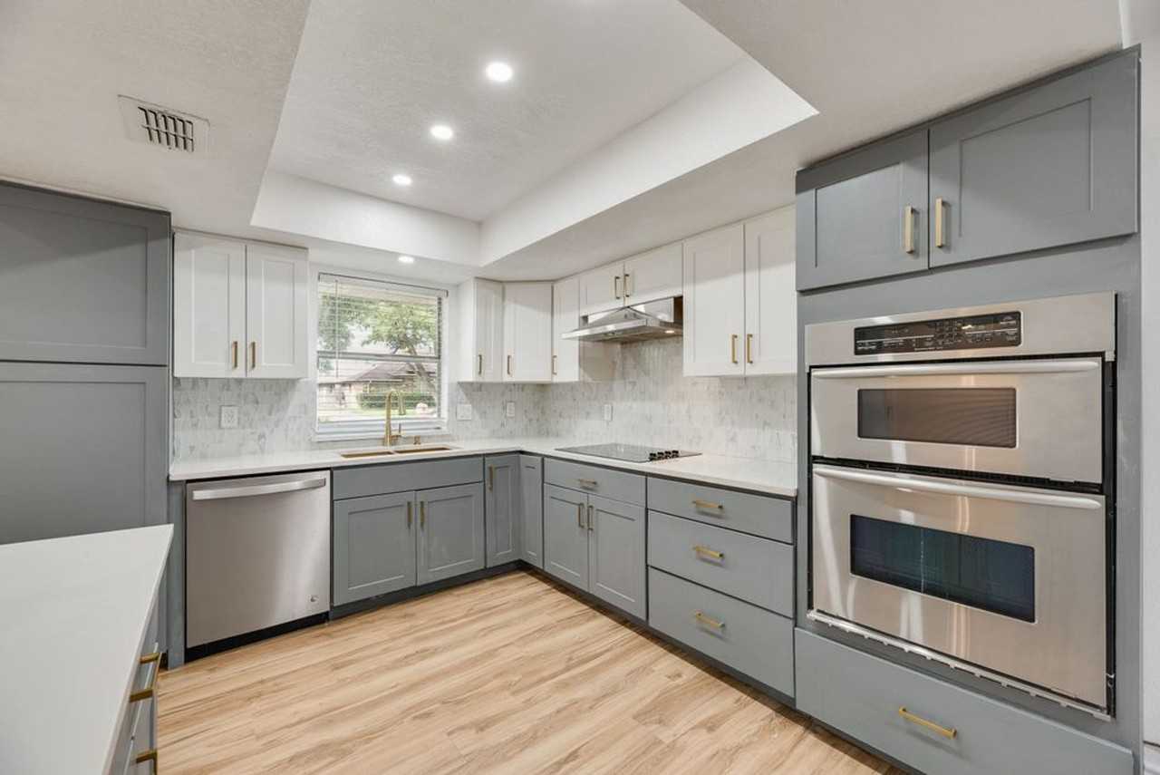 7124 Teresita Trl - Photo 7 of 23