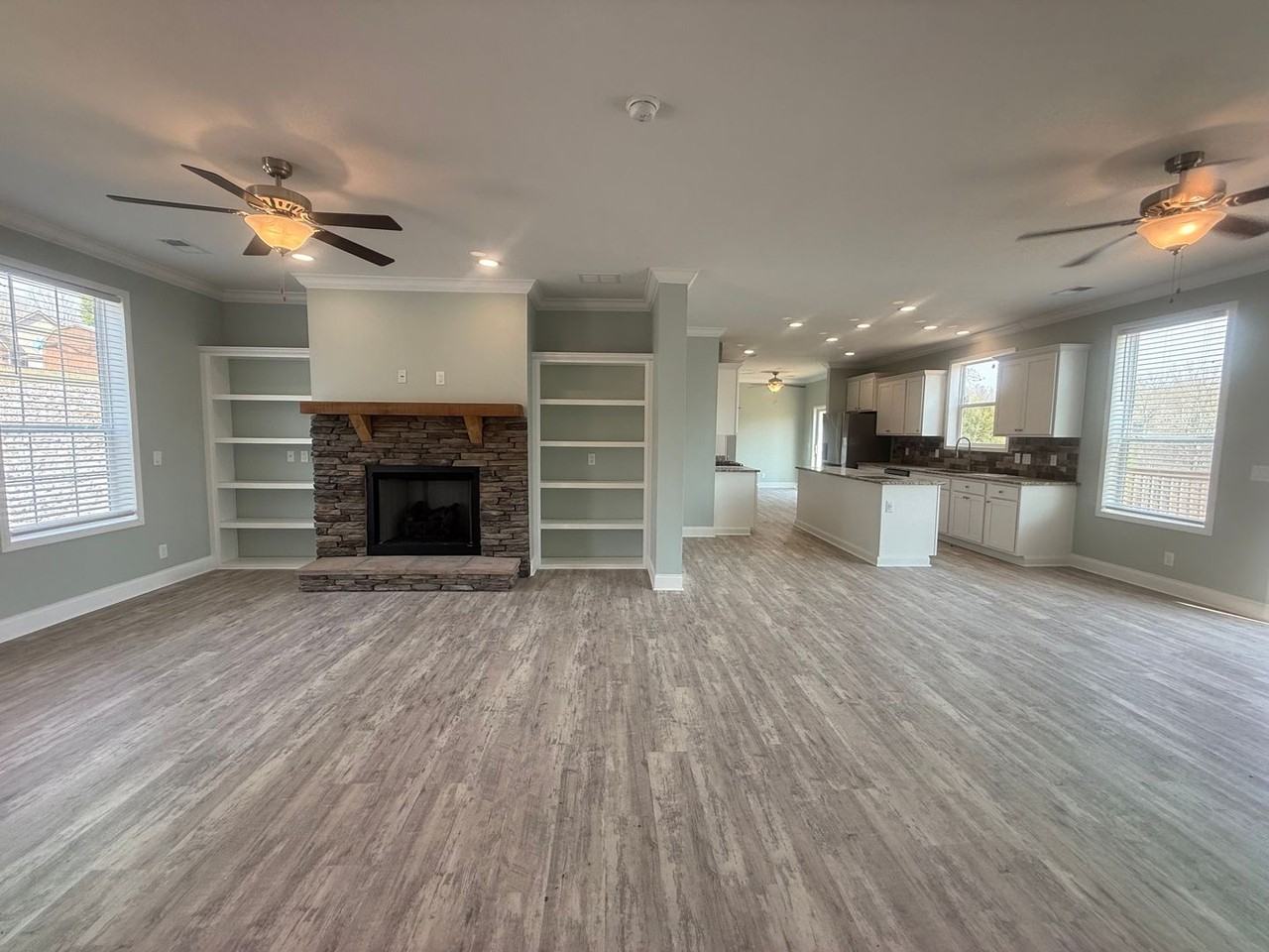 631 Imogene Dr - Photo 3 of 30