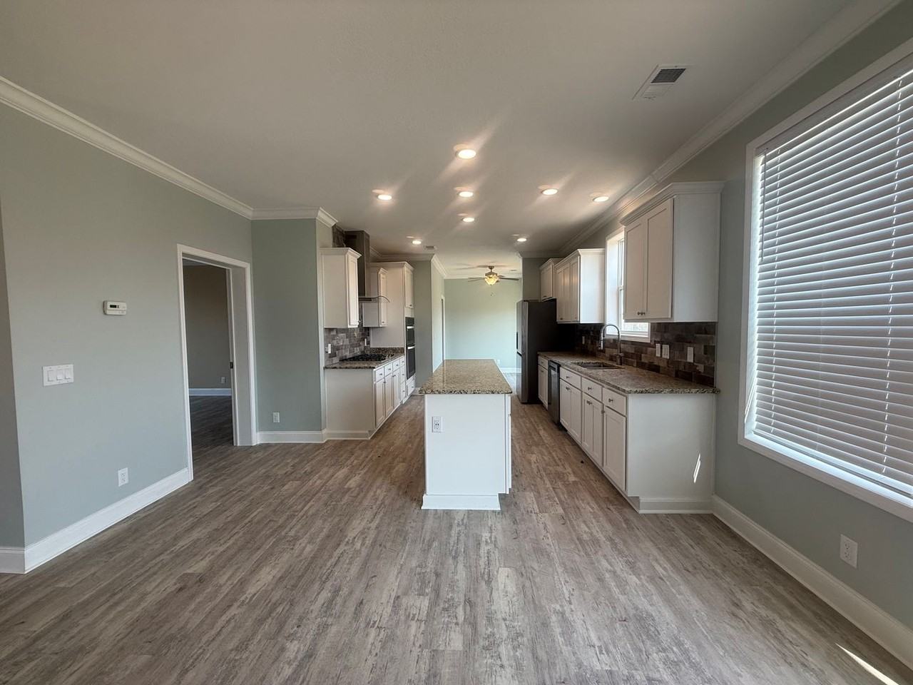 631 Imogene Dr - Photo 6 of 30