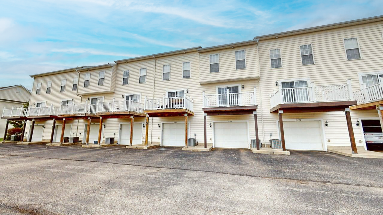 5288 Royal Arch Cascade Dr - Photo 3 of 29