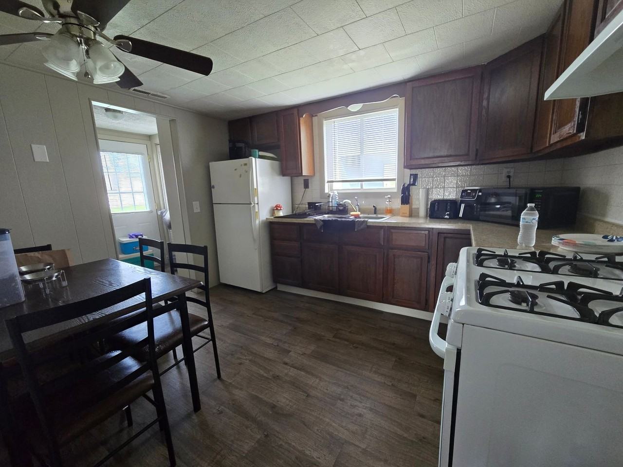 3016 Robert St - Photo 3 of 8