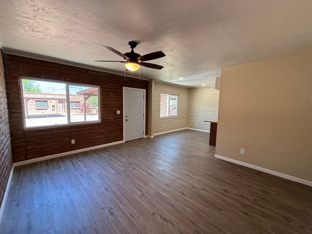 3960 E Flower St #15 - Photo 4 of 14