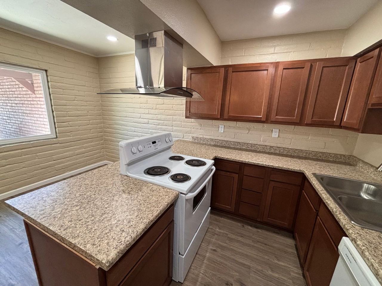 3960 E Flower St #15 - Photo 7 of 14