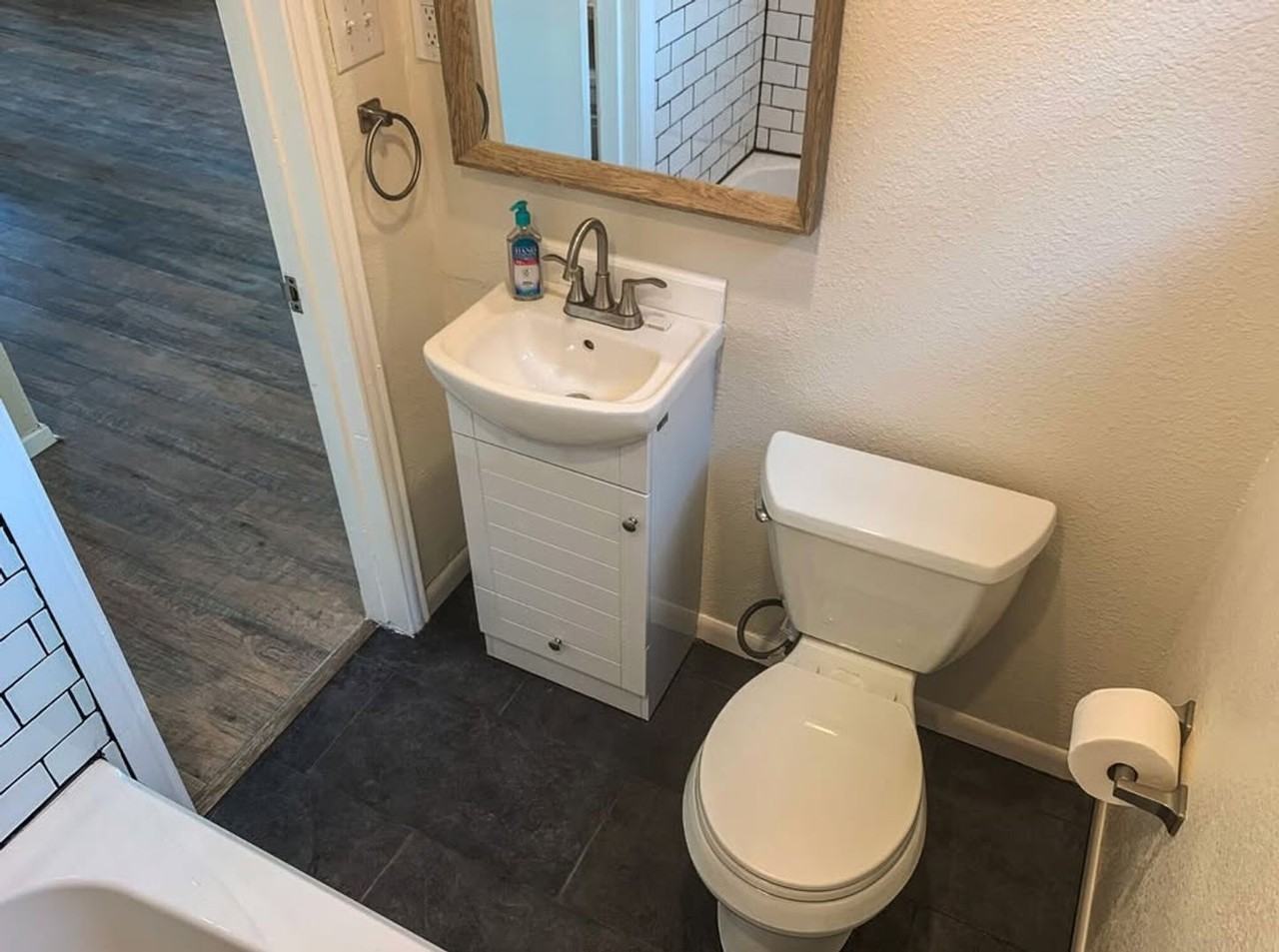 4926 Reiger Avenue - Photo 2 of 24