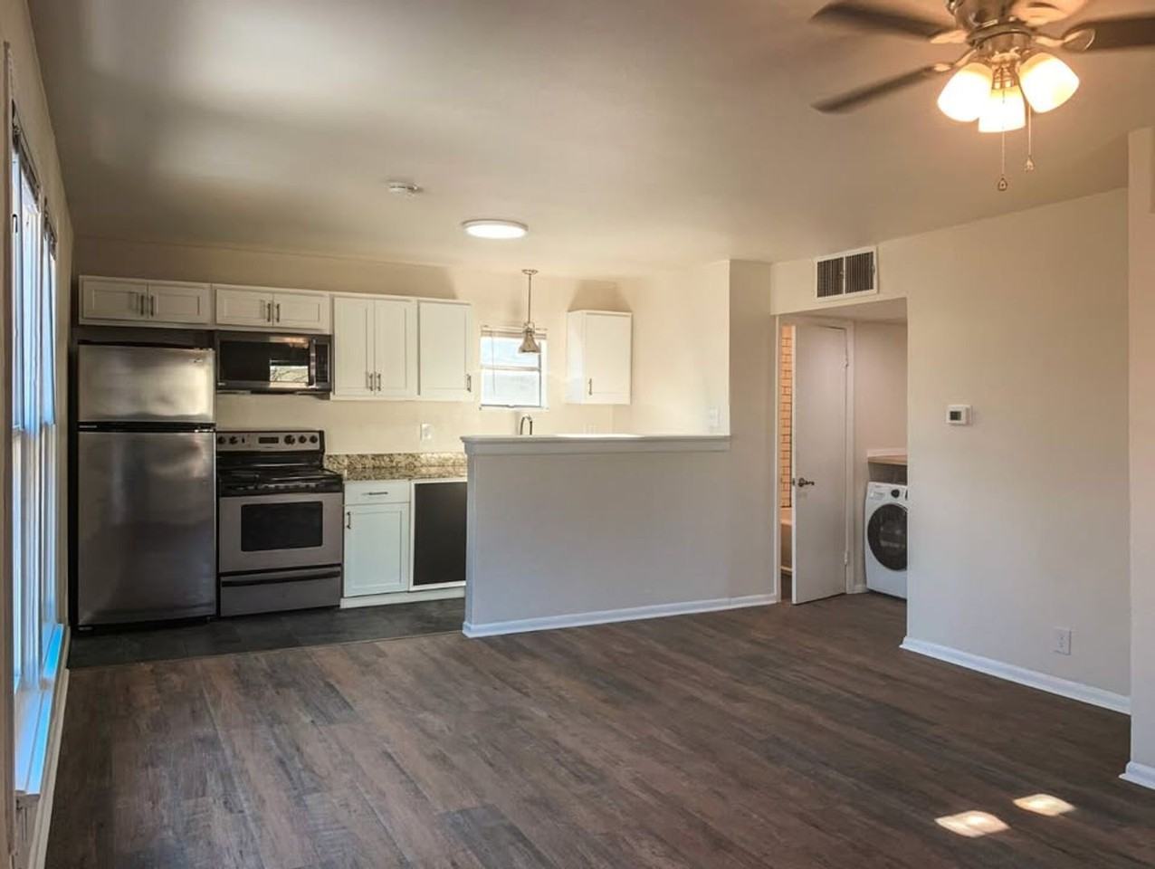 4926 Reiger Avenue - Photo 6 of 24