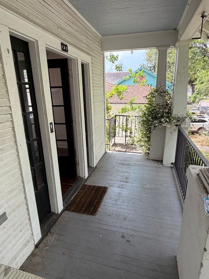 1233 Poland Ave - Photo 2 of 17