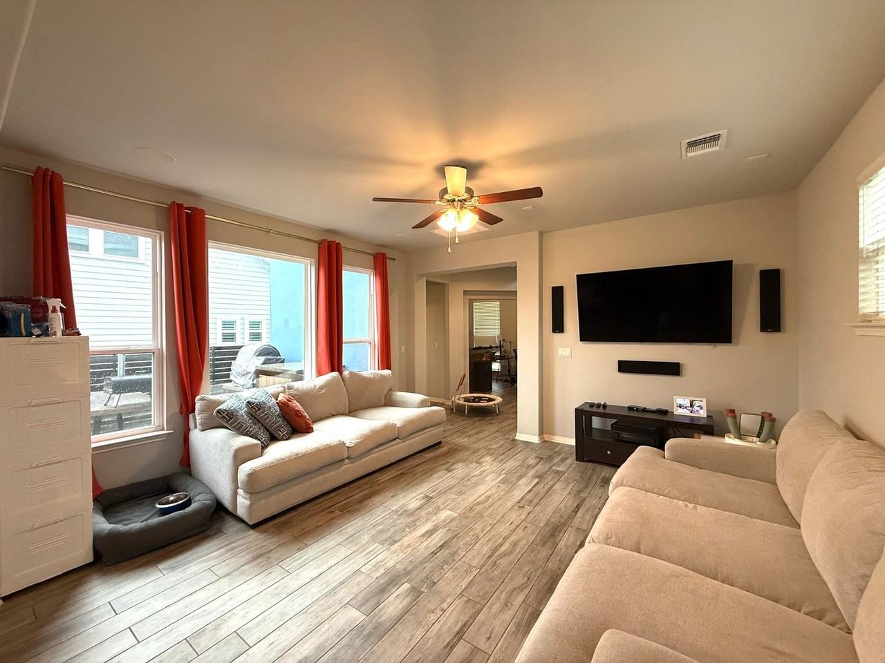 5308 Baythorne Dr - Photo 3 of 16