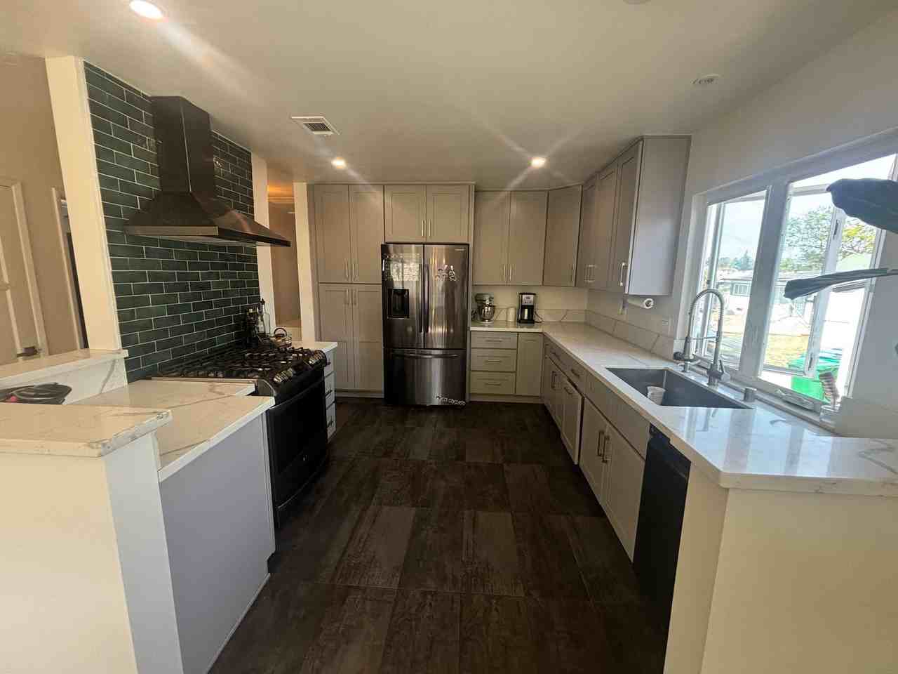 4424 Cynthia Pl - Photo 4 of 16