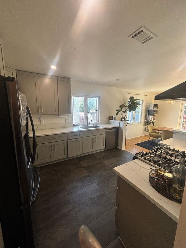 4424 Cynthia Pl - Photo 6 of 16