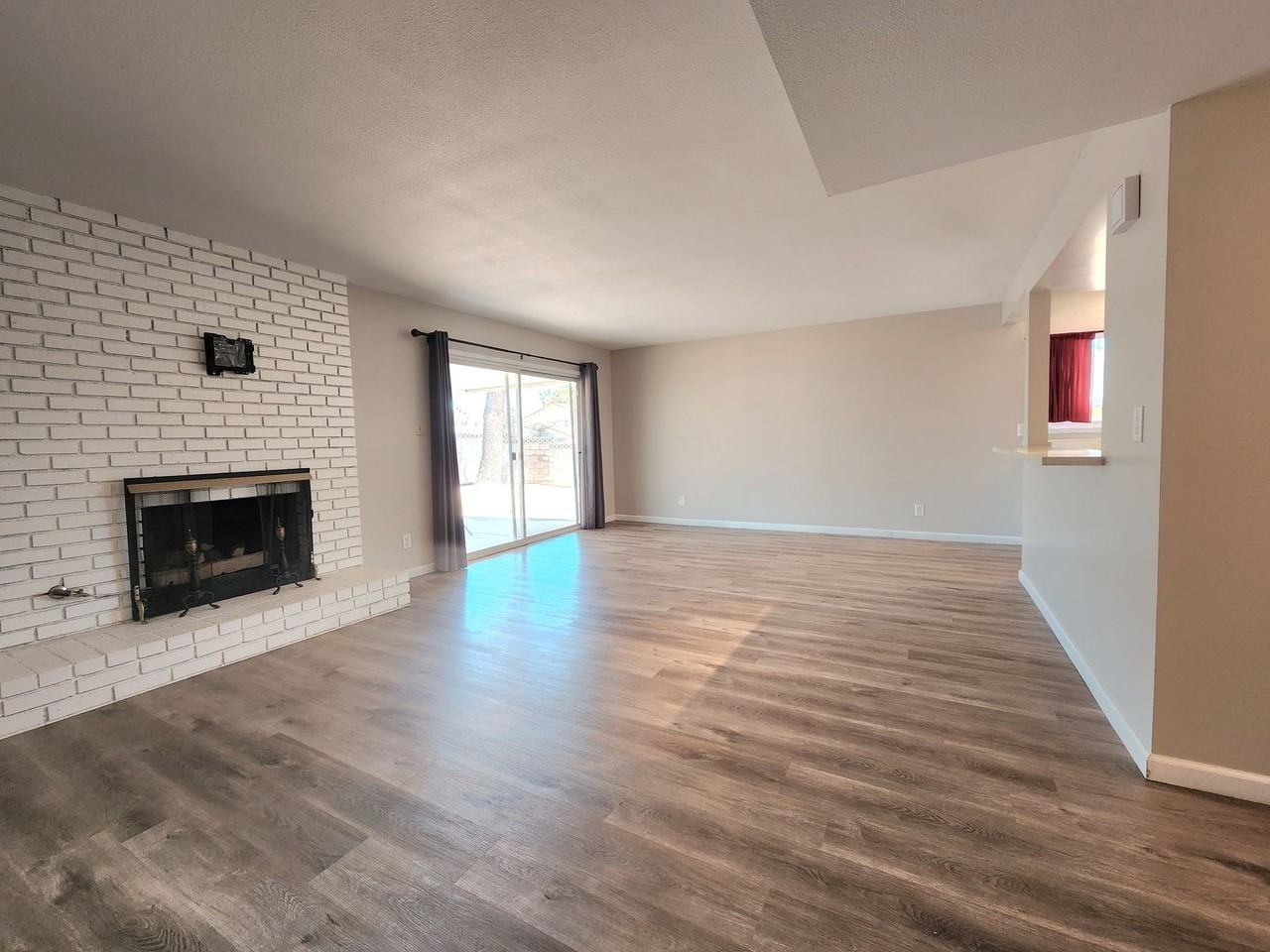 4476 El Como Way - Photo 4 of 23