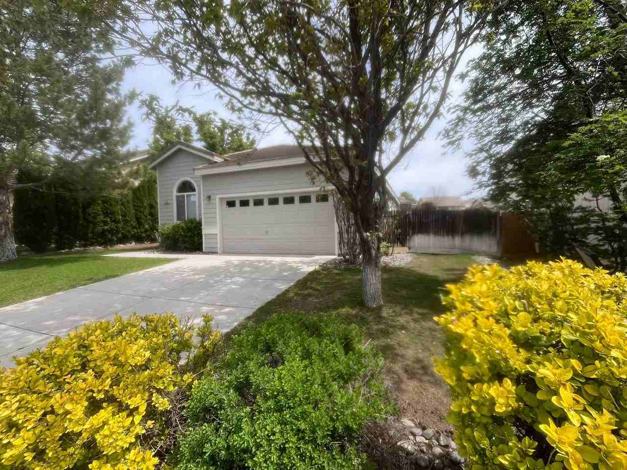 5518 Spandrell Cir - Photo 3 of 35