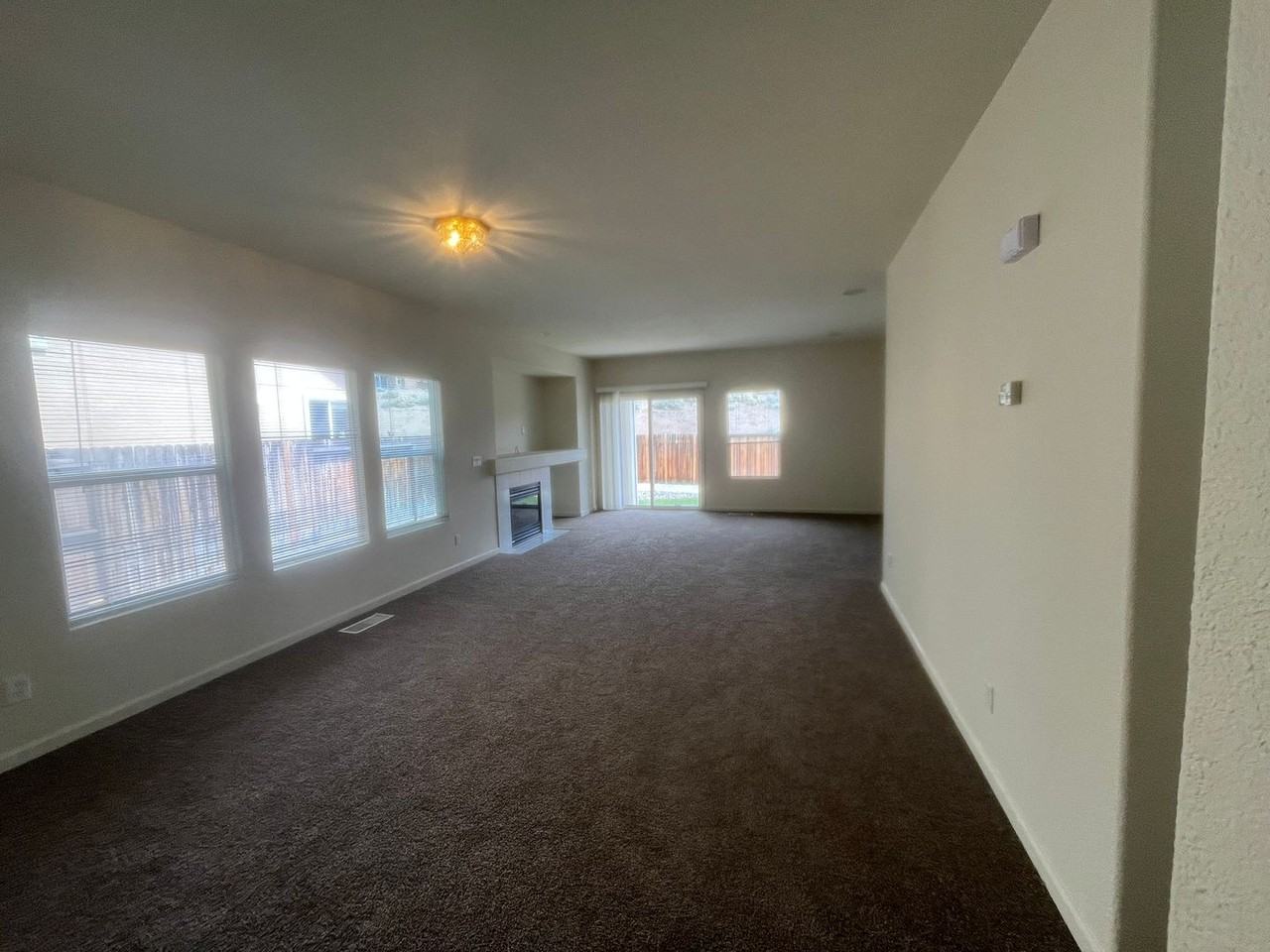 5518 Spandrell Cir - Photo 7 of 35