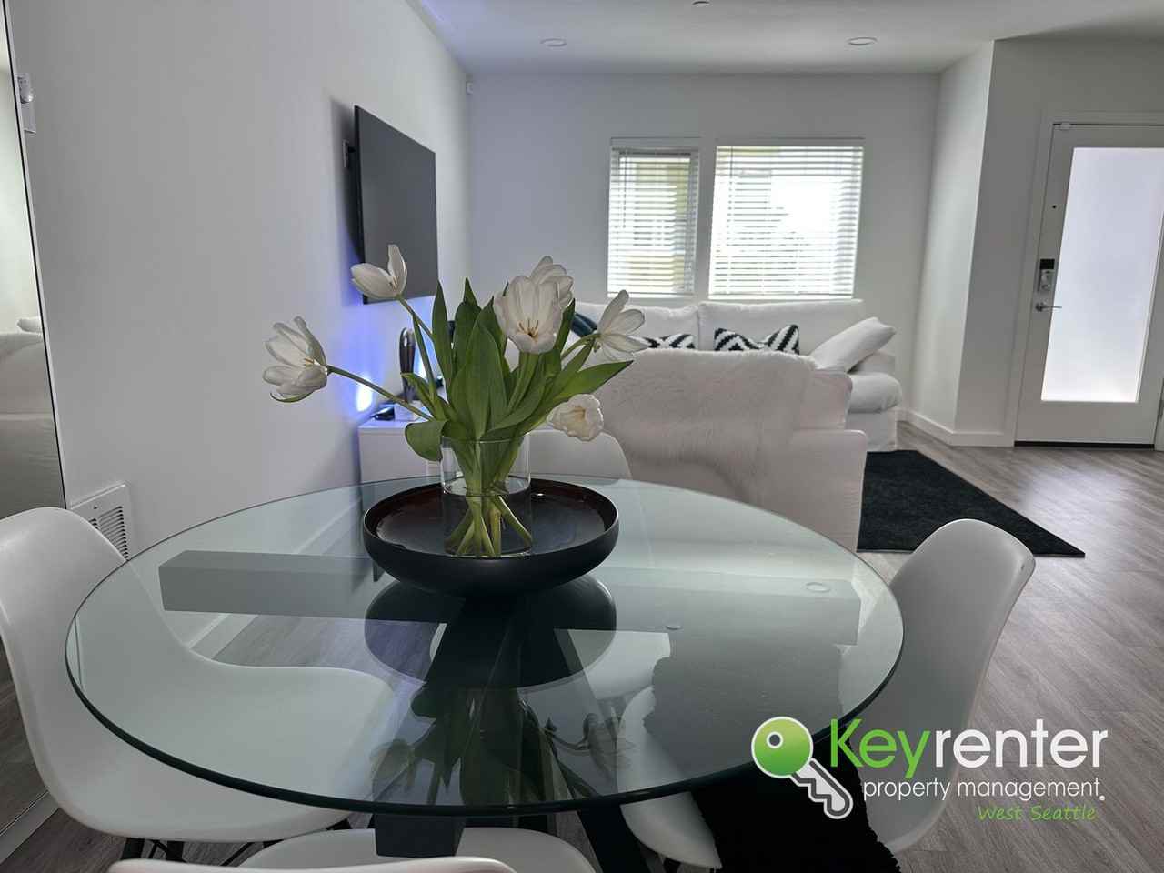 12520 15th Ave Ne #B - Photo 5 of 30