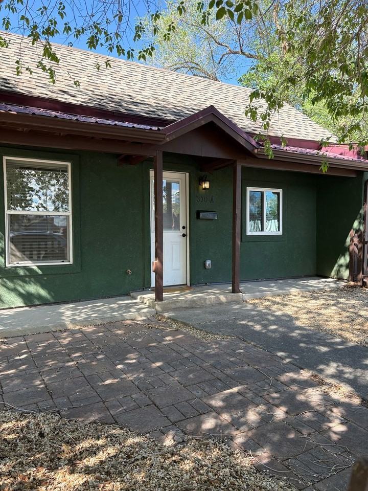 330 Ouray Ave - Photo 2 of 14