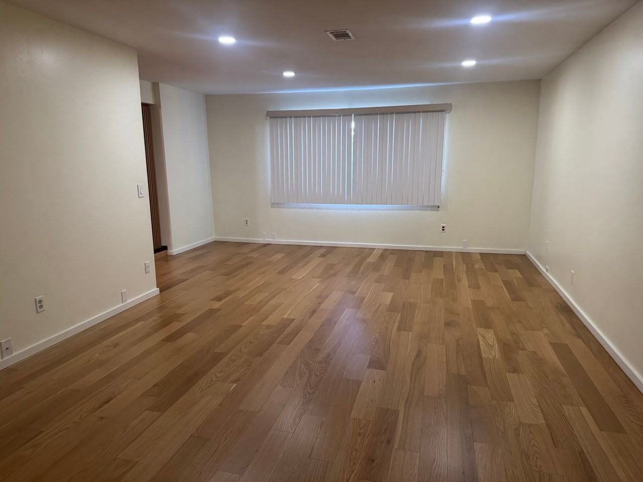 519 San Remo St - Photo 5 of 26