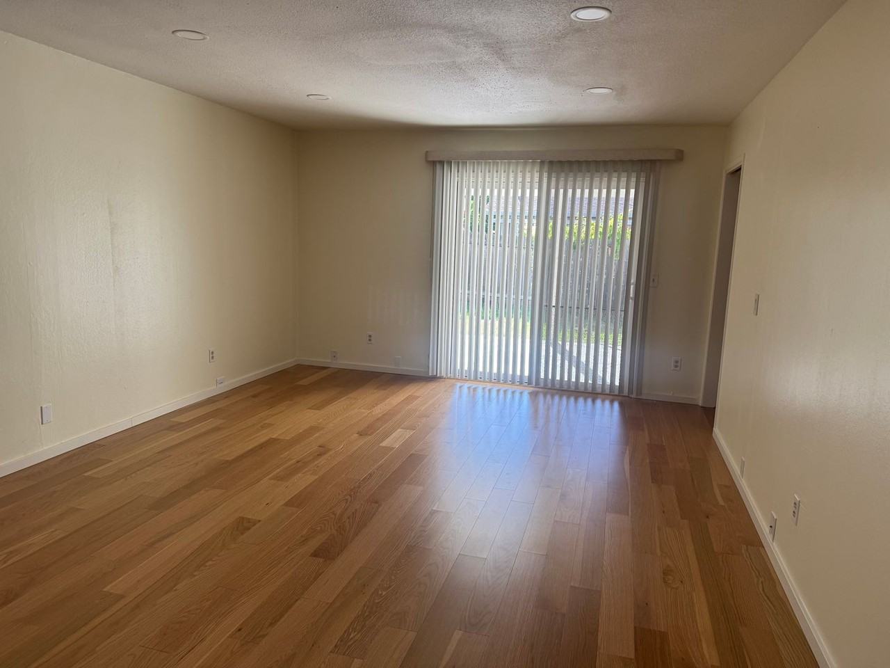 519 San Remo St - Photo 6 of 26