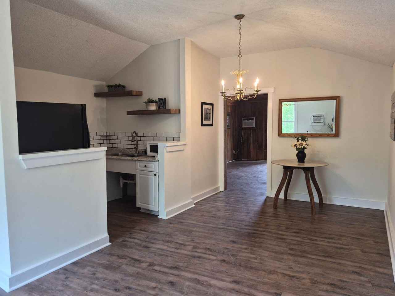 4134 Smith Rd - Photo 5 of 11