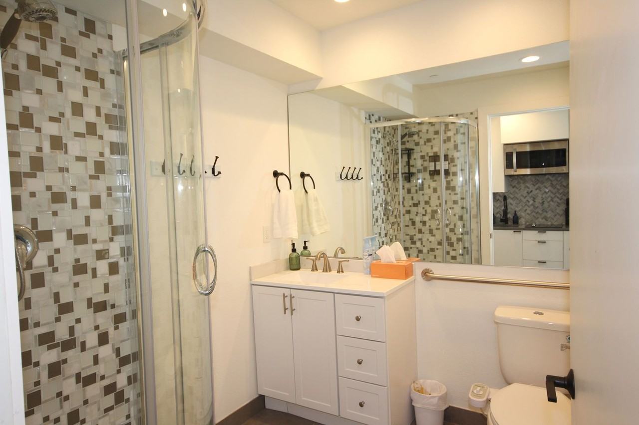 4504 1st Ave Ne - Photo 6 of 7