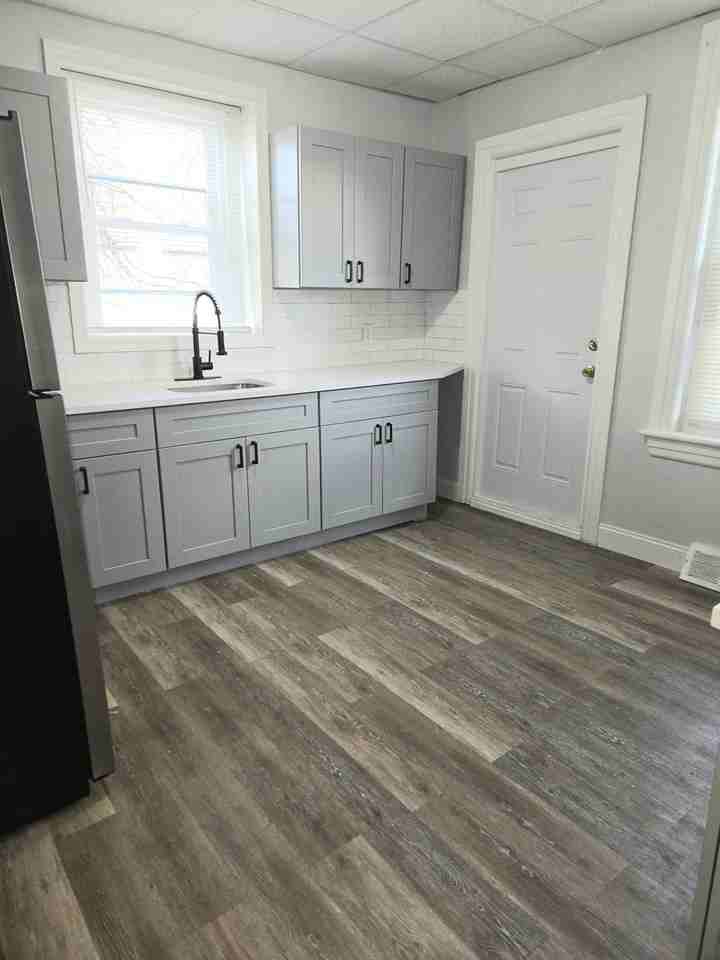 315 E Morton St - Photo 2 of 13