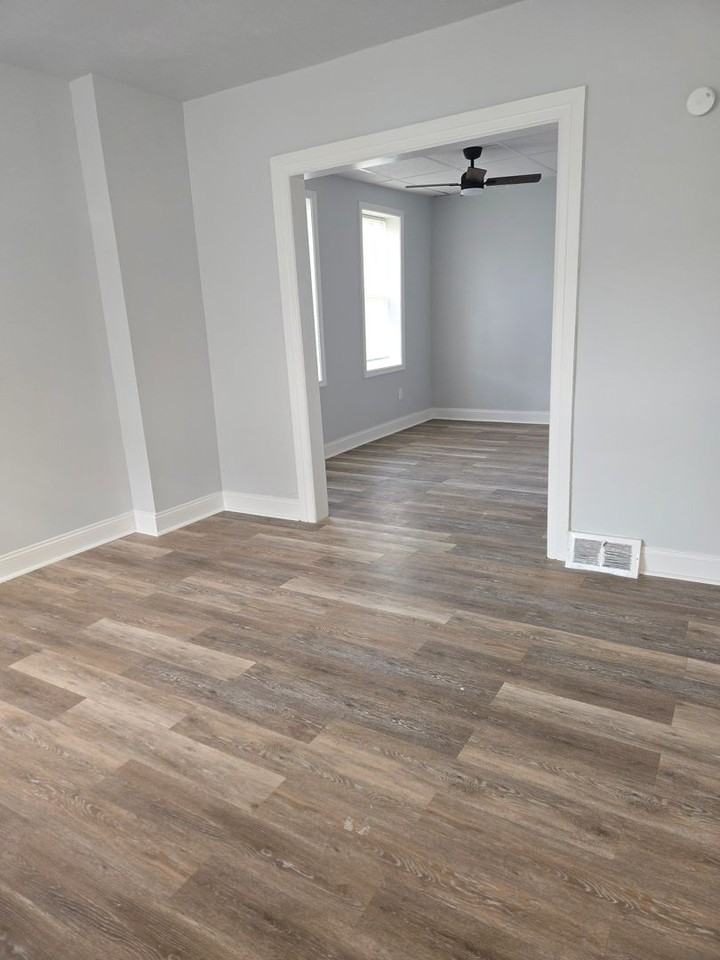 315 E Morton St - Photo 5 of 13