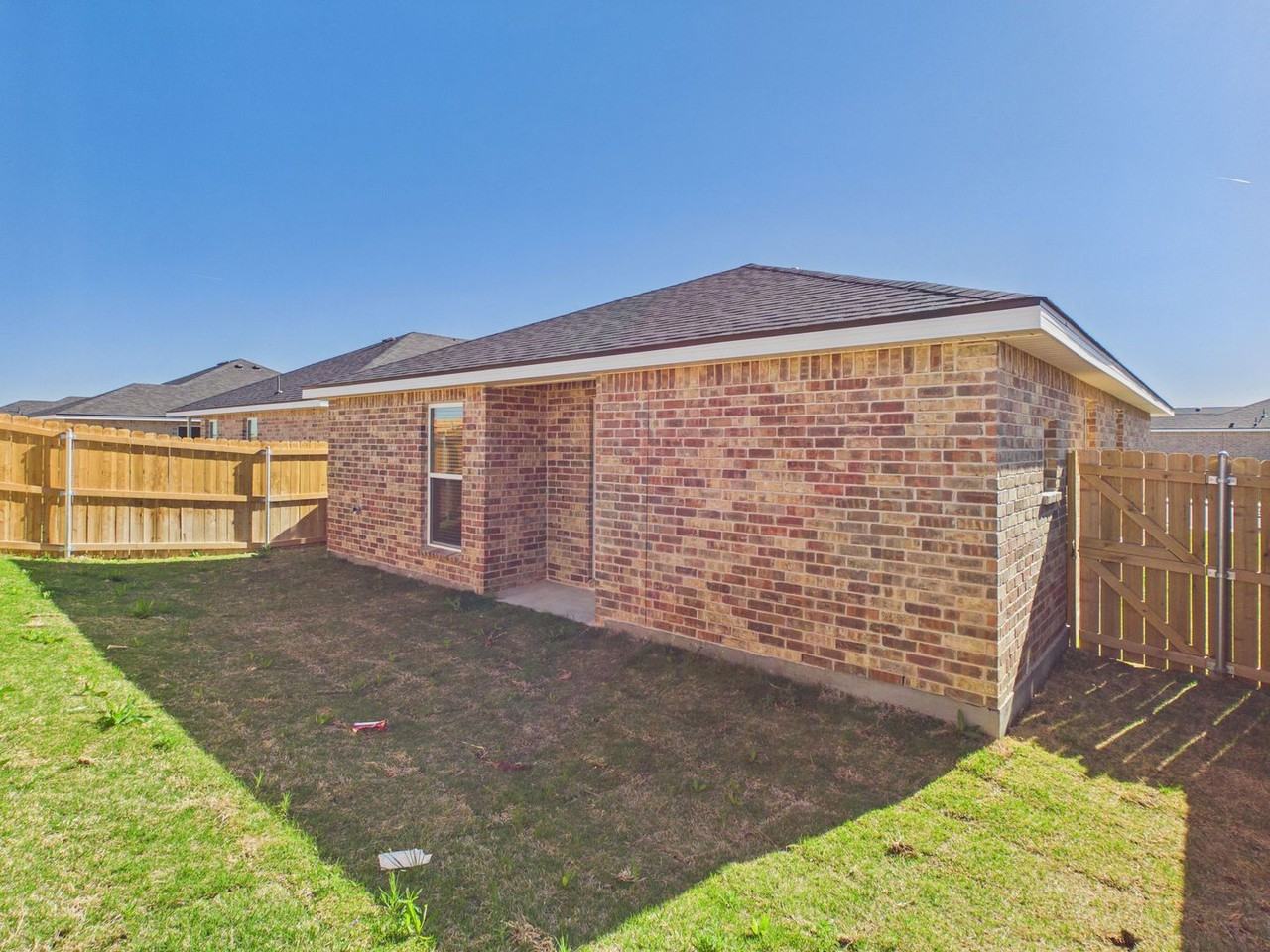 2808 Haystack Way - Photo 3 of 18
