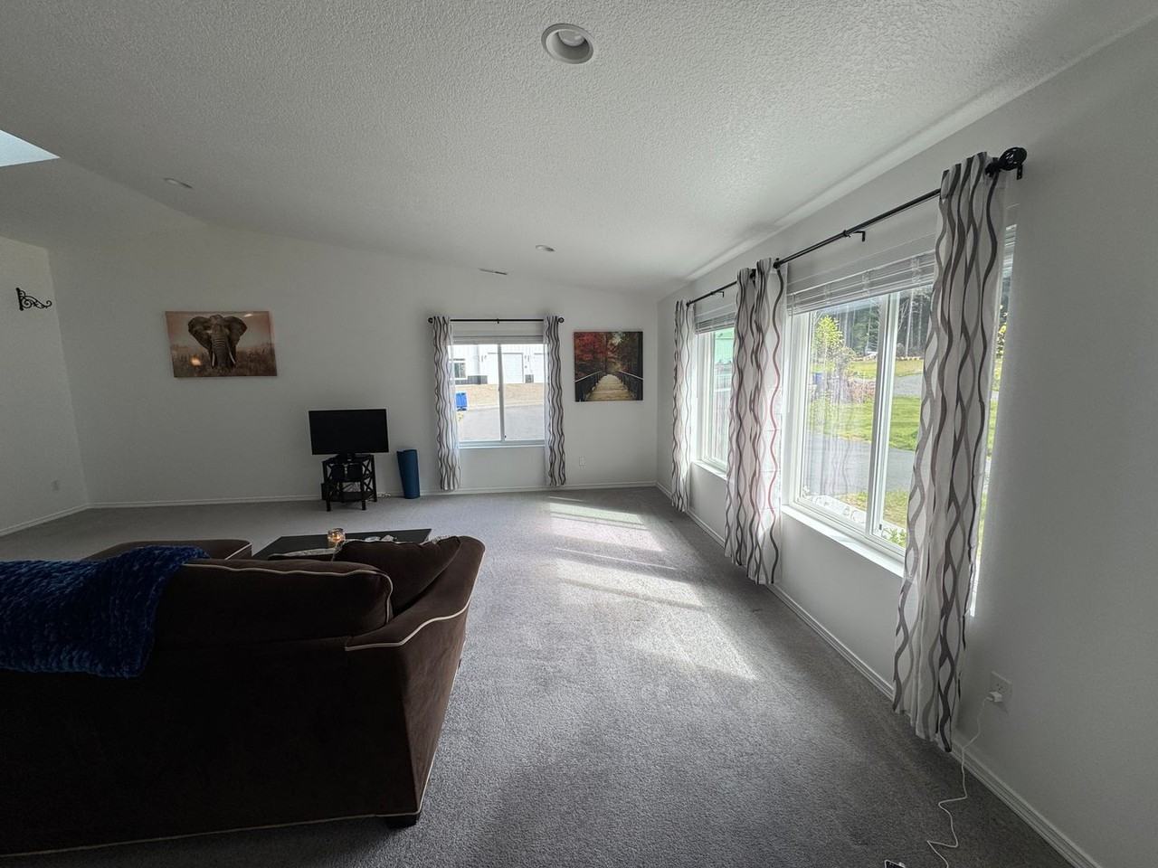 140 Mahala Way - Photo 4 of 13