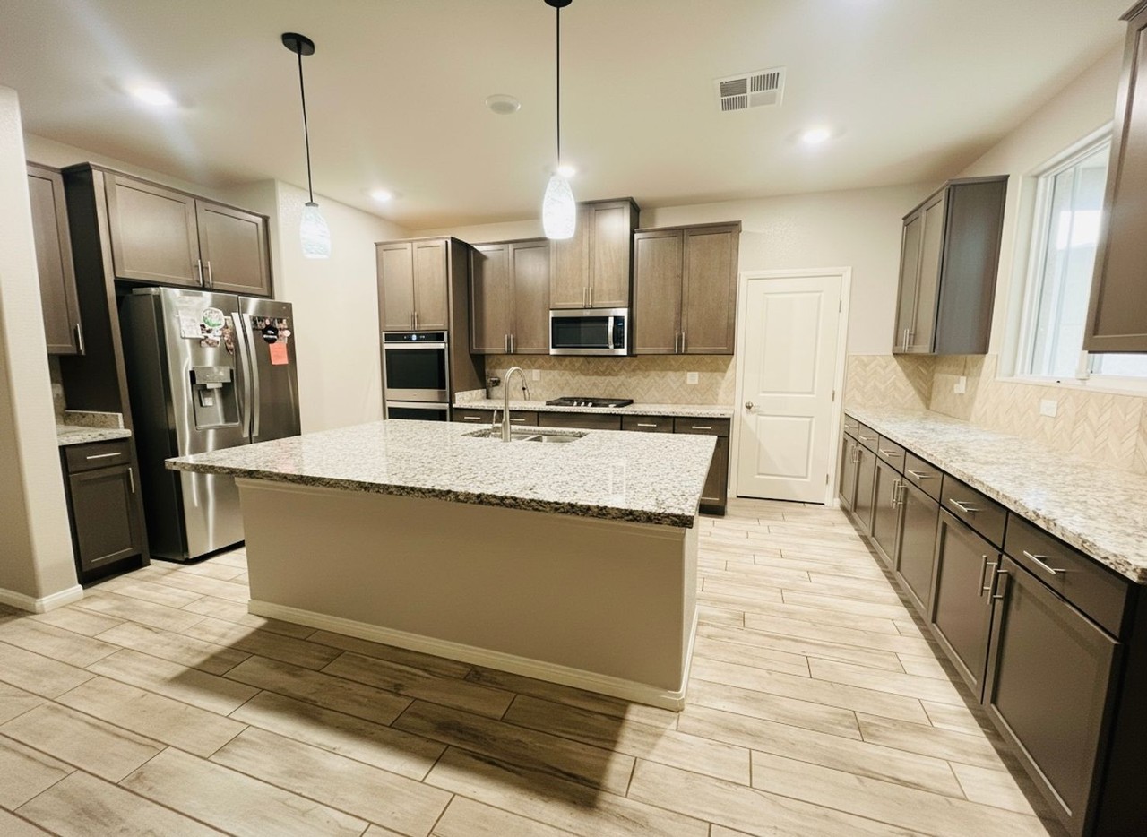 7447 Ardenno St - Photo 2 of 31