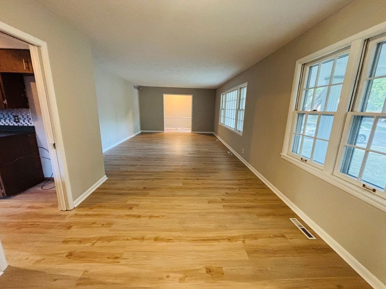 341 N Colonial Pl - Photo 4 of 14