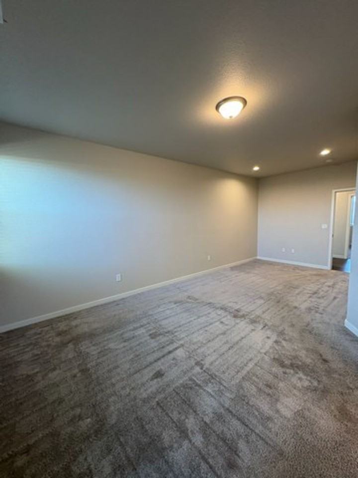 546 Country Hollow Dr - Photo 7 of 11