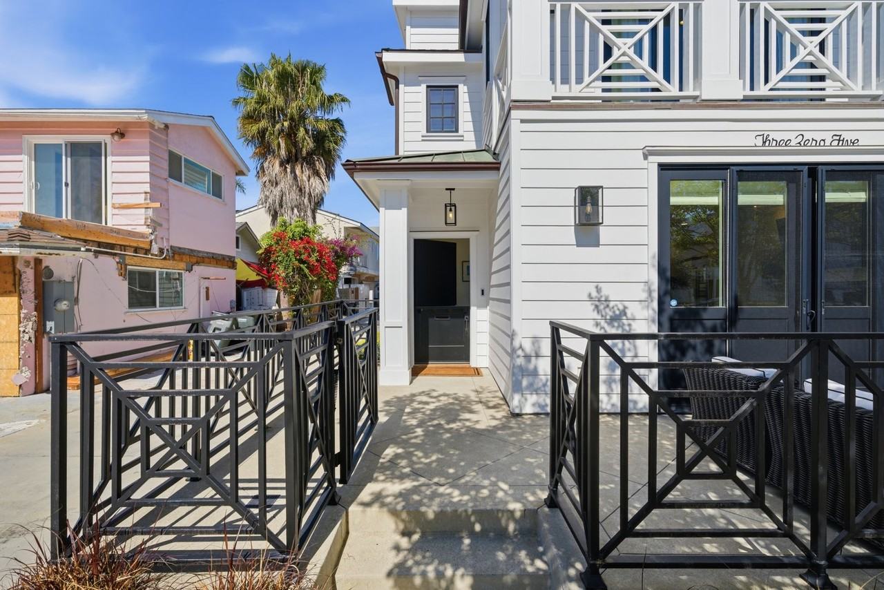 305 Montero St - Photo 2 of 44