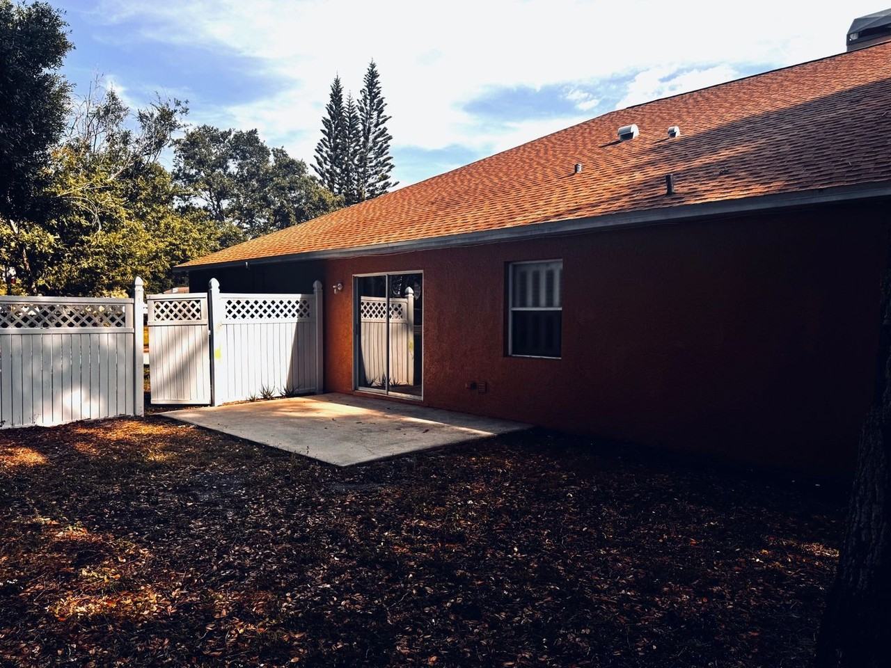 14996 Hidden Oaks Cir - Photo 6 of 49