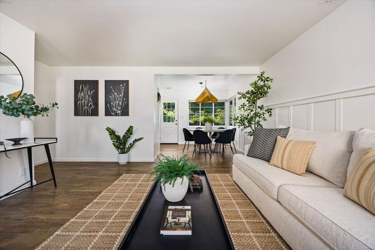 191 Del Sur Way - Photo 3 of 24