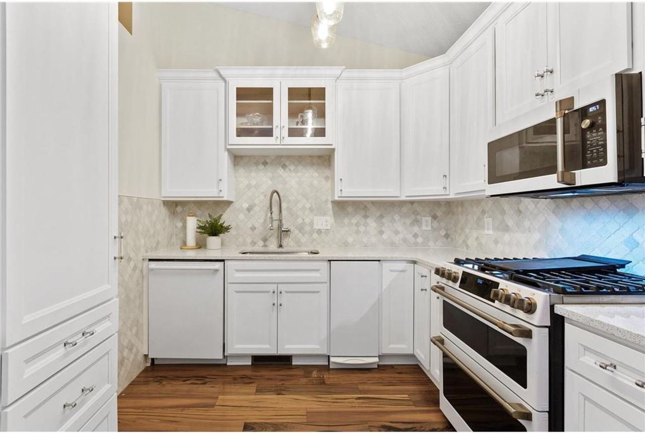 21776 Linden Way - Photo 3 of 25