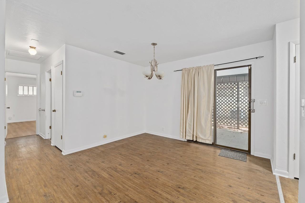 8479 Nw 38th Dr - Photo 5 of 23