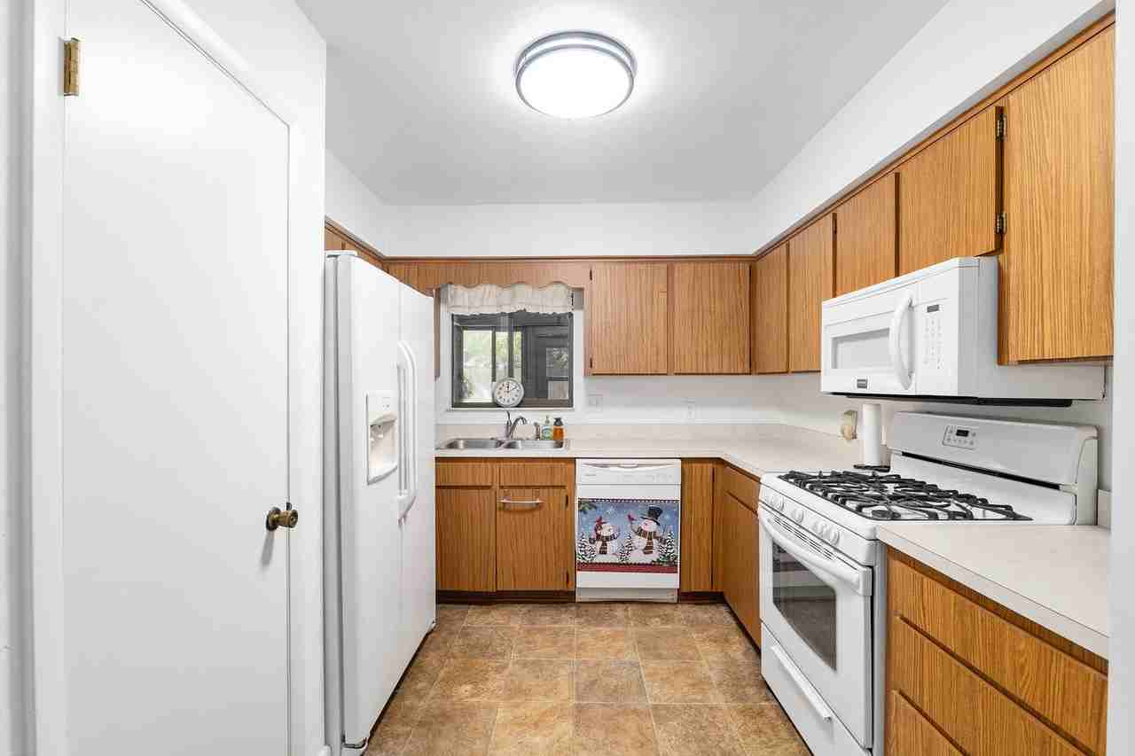 8479 Nw 38th Dr - Photo 7 of 23