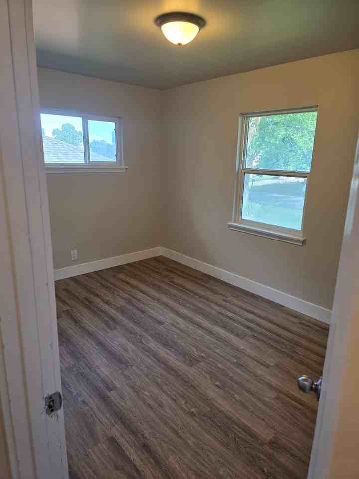 1165 Dan St - Photo 7 of 7