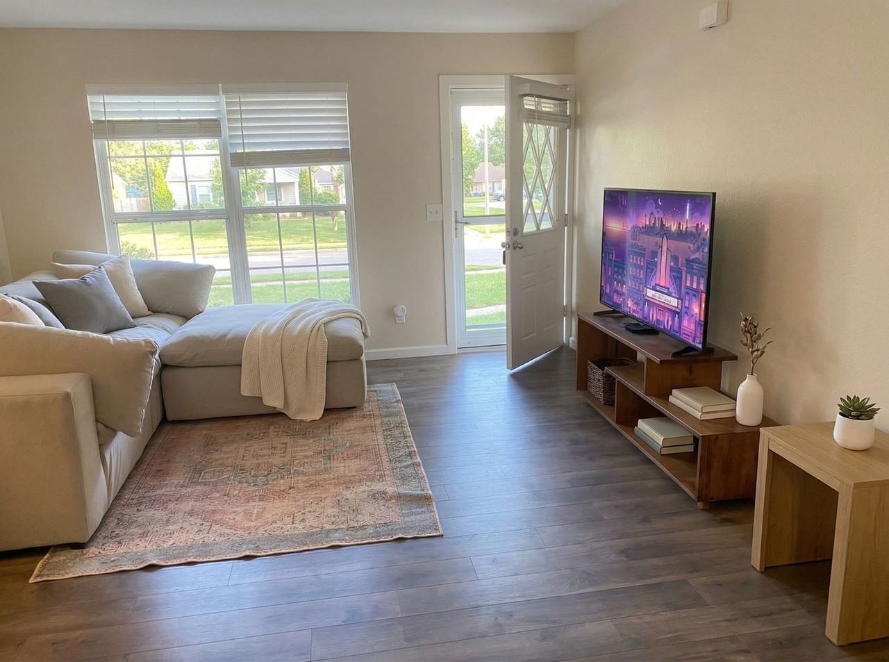 10557 W Dartmouth Ave - Photo 3 of 15