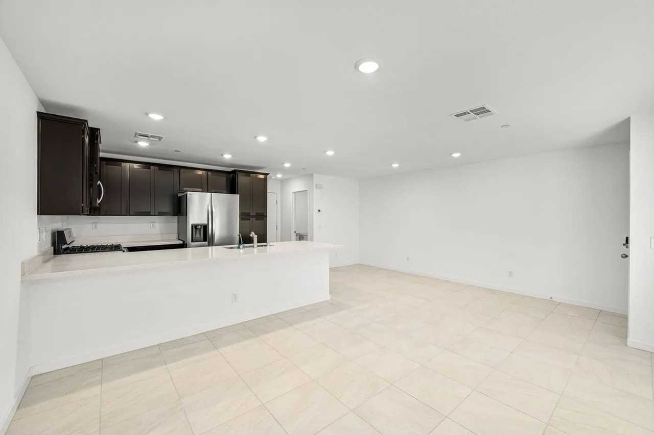 5913 Yee Haw St #125 - Photo 3 of 18