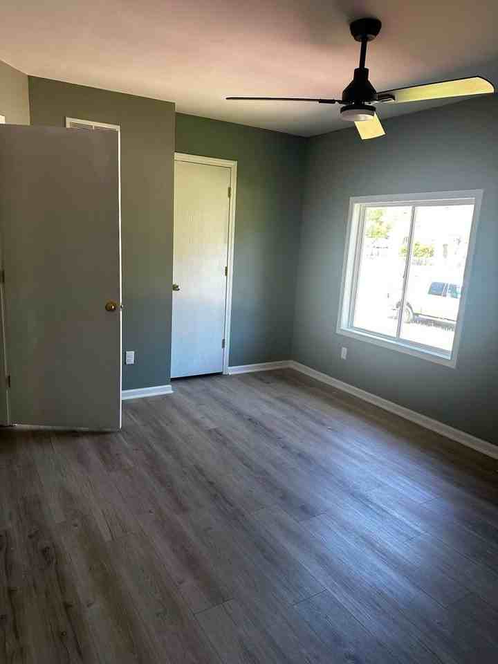 4904 Fontana St - Photo 3 of 19