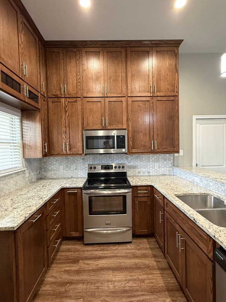 152 Navarro Xing - Photo 3 of 12