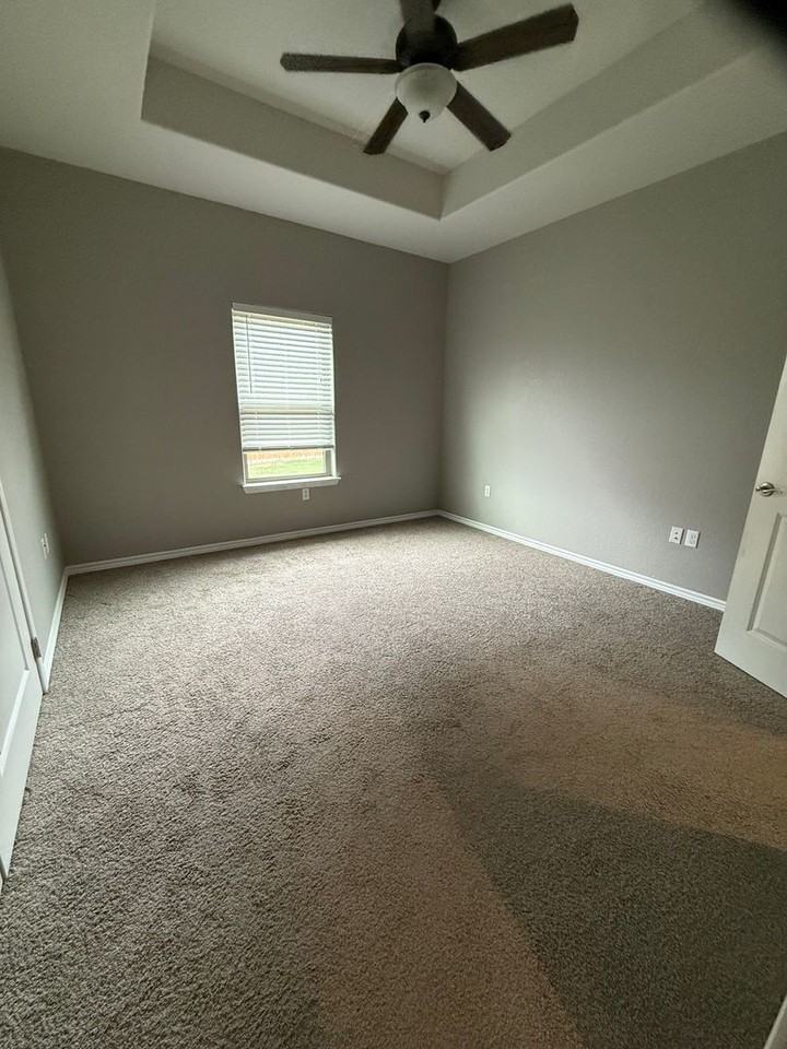 152 Navarro Xing - Photo 7 of 12