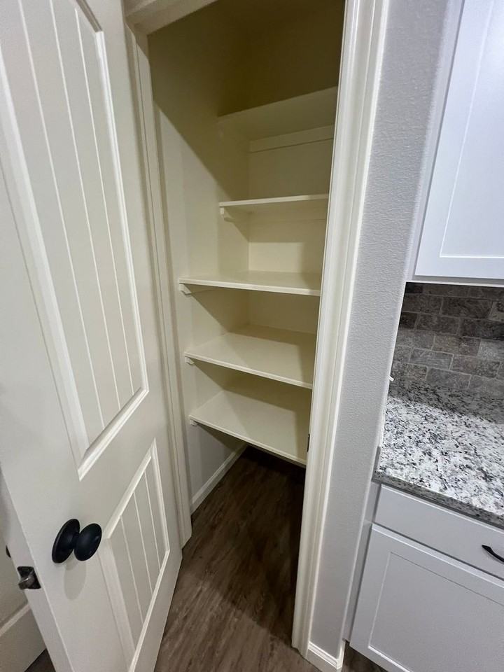 7600 Wildflower Way - Photo 6 of 18