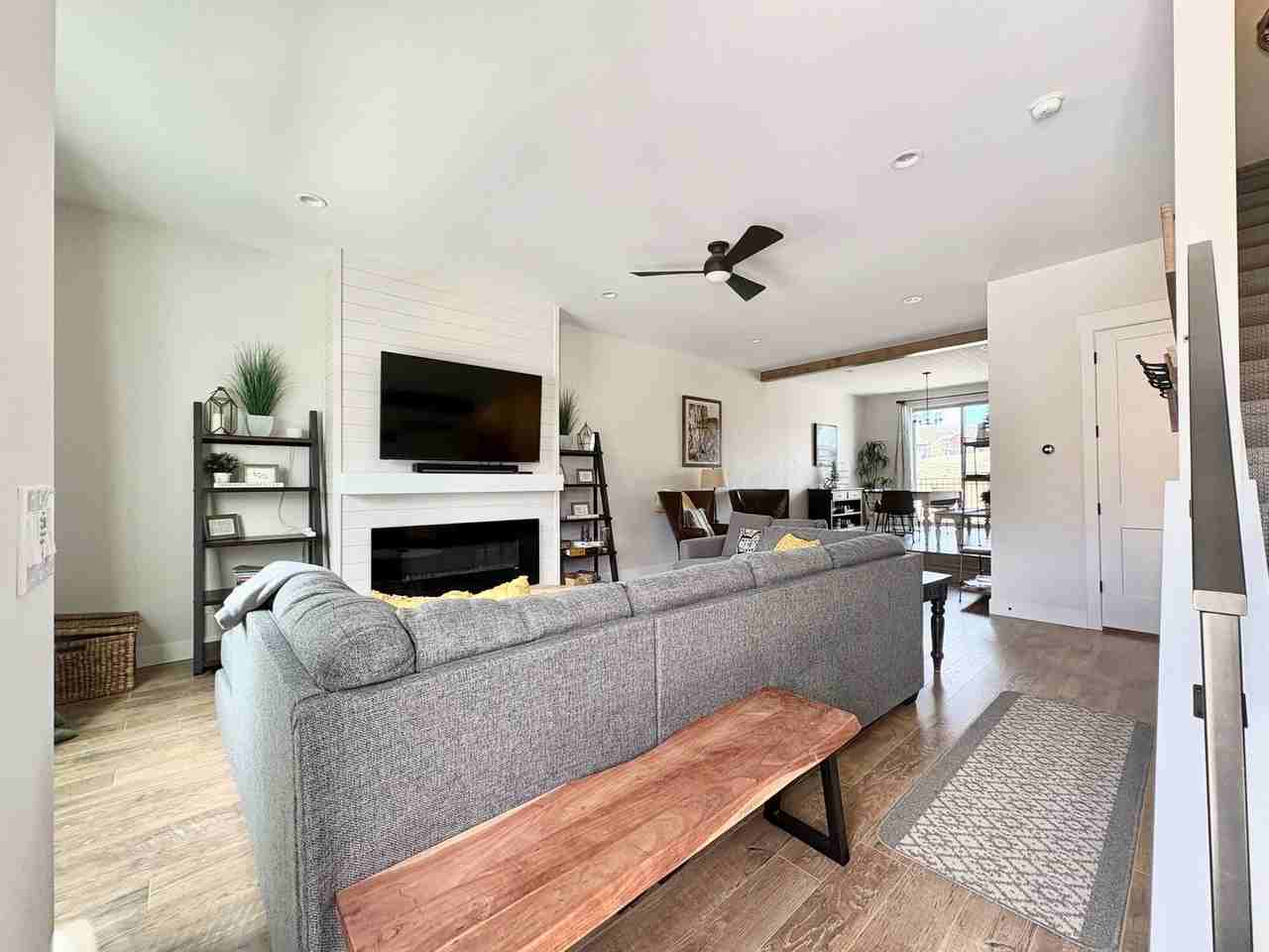 1027 W Wasatch Spring Rd - Photo 4 of 27