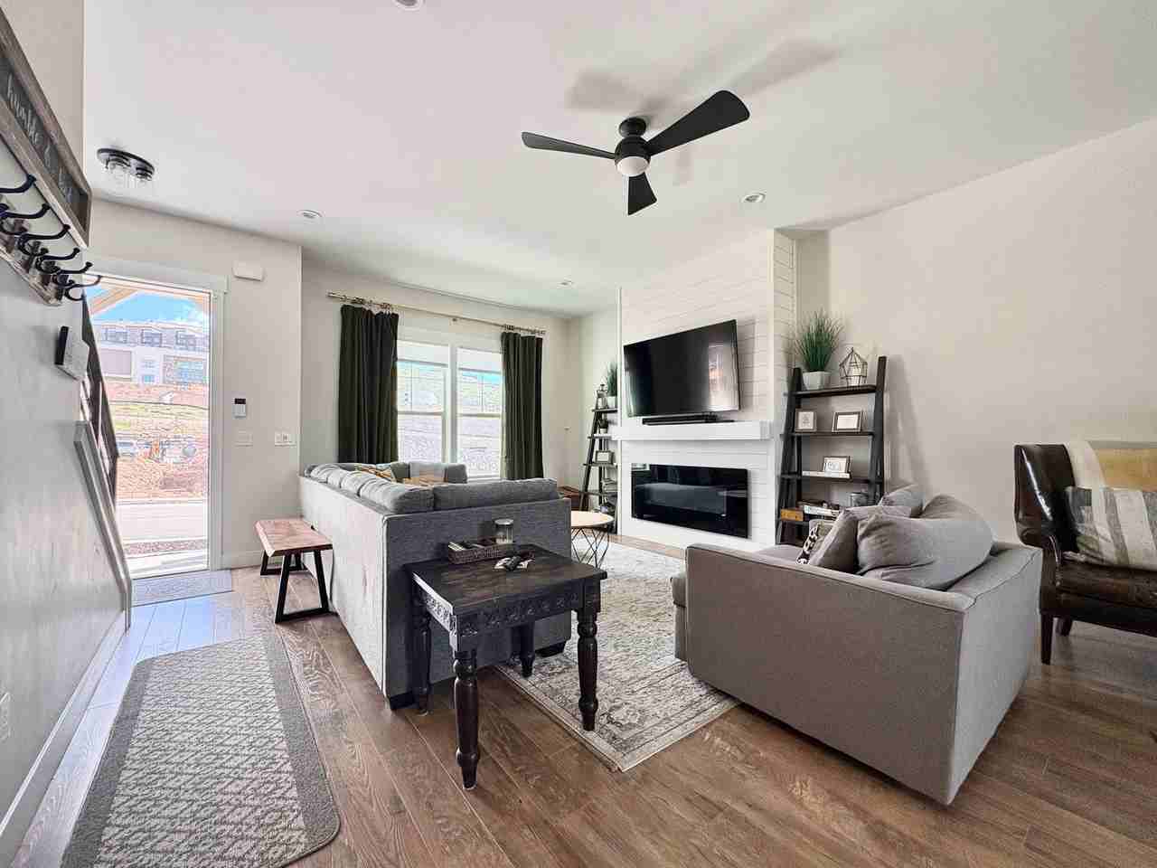 1027 W Wasatch Spring Rd - Photo 5 of 27