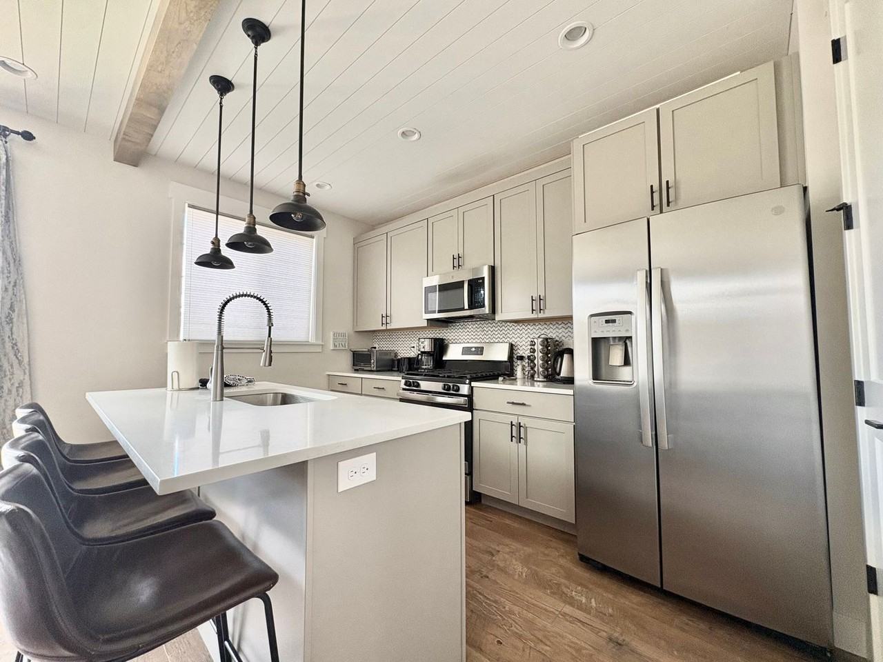 1027 W Wasatch Spring Rd - Photo 7 of 27