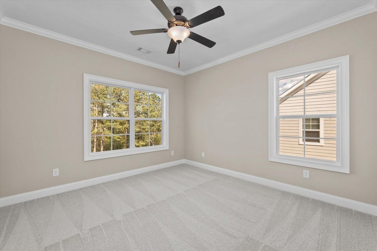 565 River Oaks Ln - Photo 5 of 42