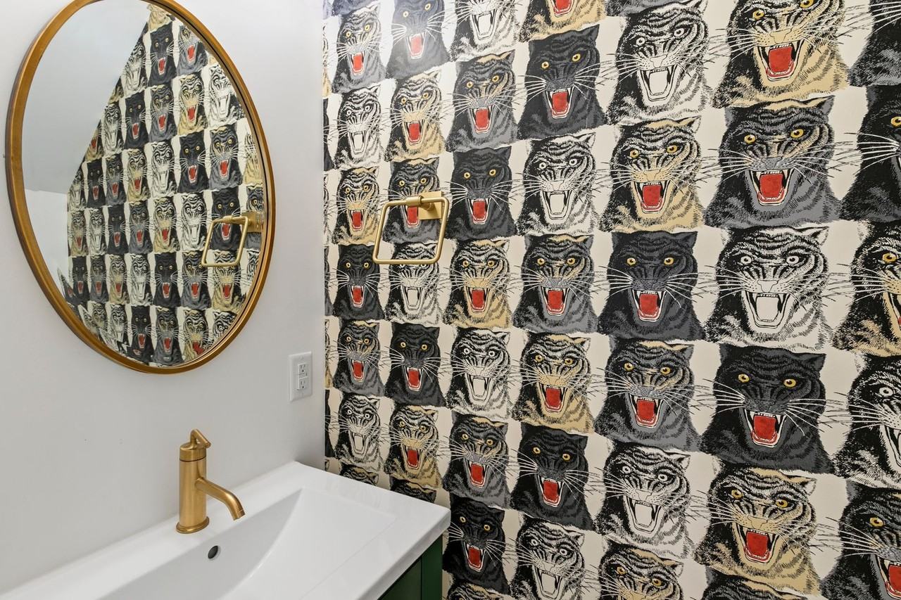 1063 Dover Dr - Photo 6 of 13